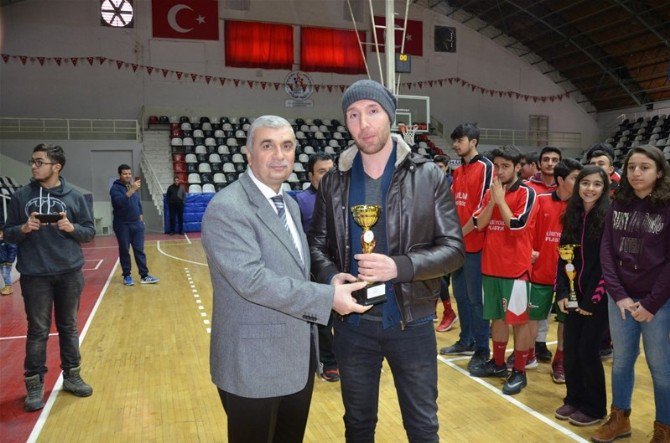 Basketbolda Ödül Töreni Yapıldı