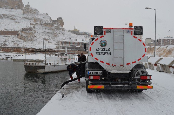 Buzlanmaya Karşı Van Gölü Suyuyla Önlem