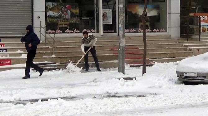 Diyarbakır’da Kar Hayatı Olumsuz Etkiledi