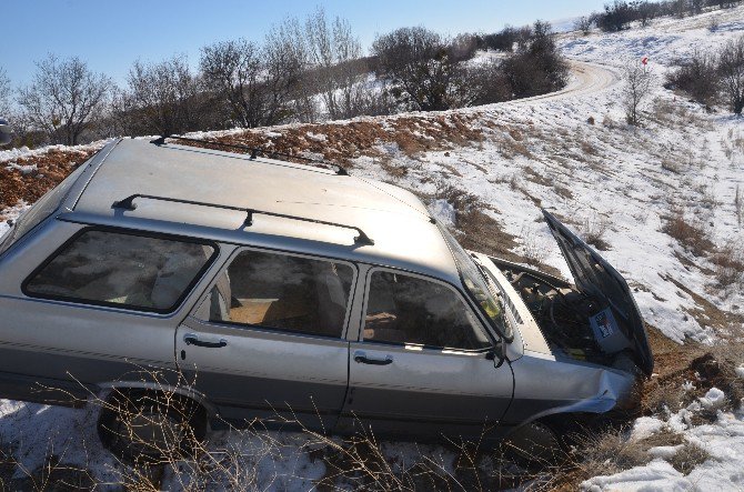 Günyüzü’nde Trafik Kazası, 2 Yaralı