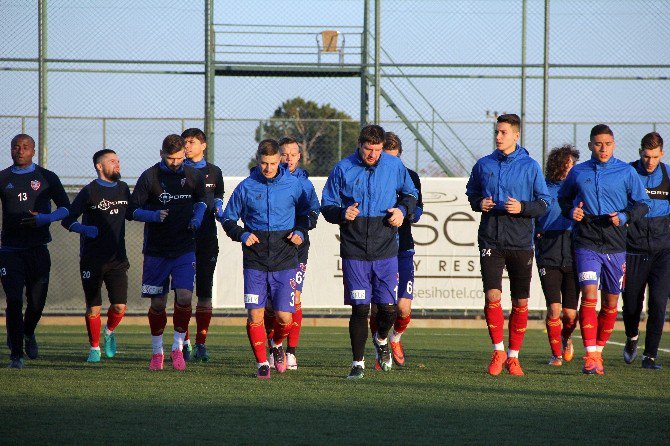 Karabükspor, Beşiktaş Hazırlıklarına Antalya’da Başladı