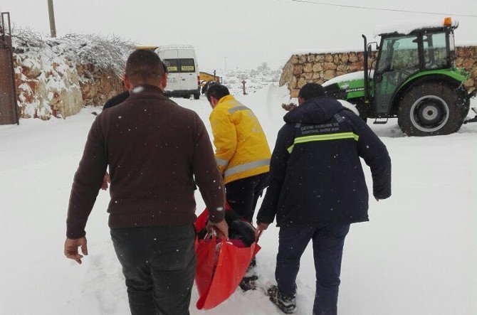 Mardin’de Hastaların İmdadına Paletli Ambulanslar Yetişiyor