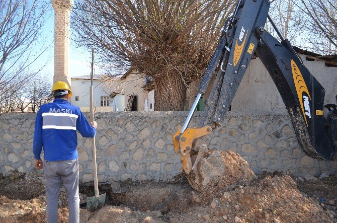 Maski Başdirek Mahallesine 4,8 Km Kanalizasyon Hattı İnşa Ediyor