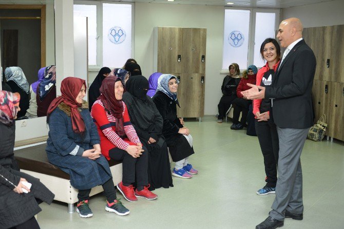 Yakutiye Belediyesi Kenar Semtlerde Kadınların Ayağına Sağlıklı Yaşam Götürüyor