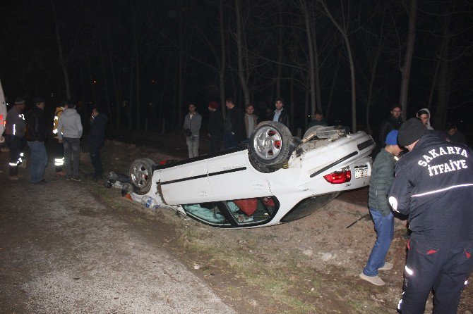 Virajı Alamayan Otomobil Takla Attı: 2 Yaralı