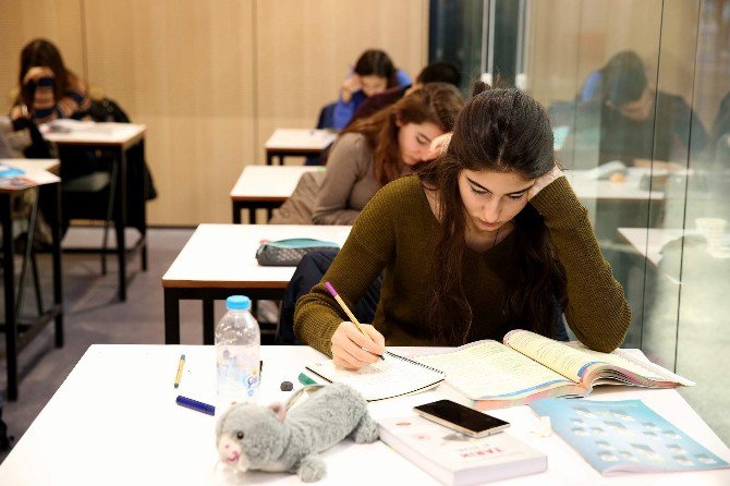 Agü’de Ygs Hazırlık Kampları