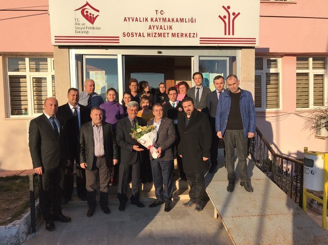 Ziyarete Müjde Vererek Başladı