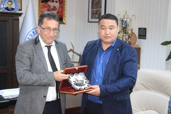 Moğolistan’dan Kardeş Şehir Ziyareti