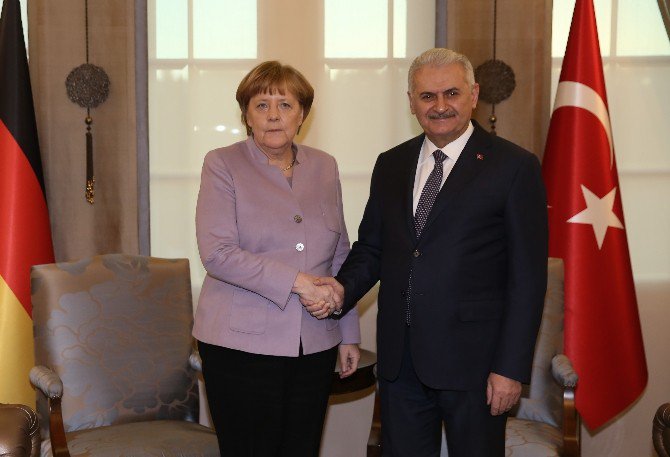 Merkel, Çankaya Köşkü’nde