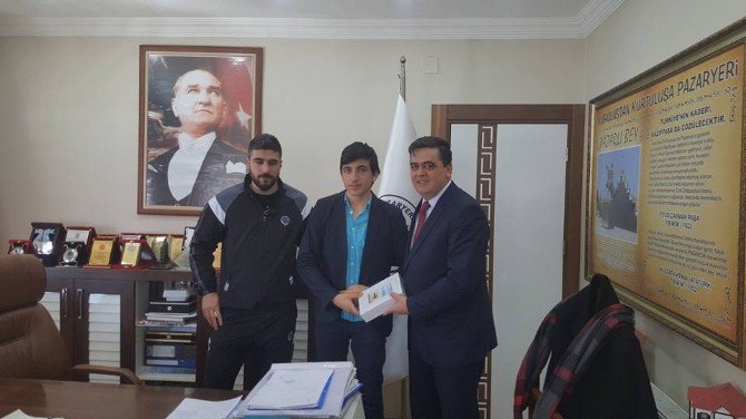 Türkiye Şampiyonu Başkan Yalçın’ın Makamında