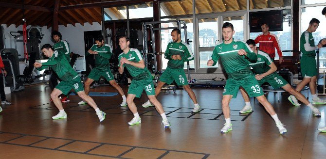 Bursaspor, Kondisyon Salonunda Çalıştı