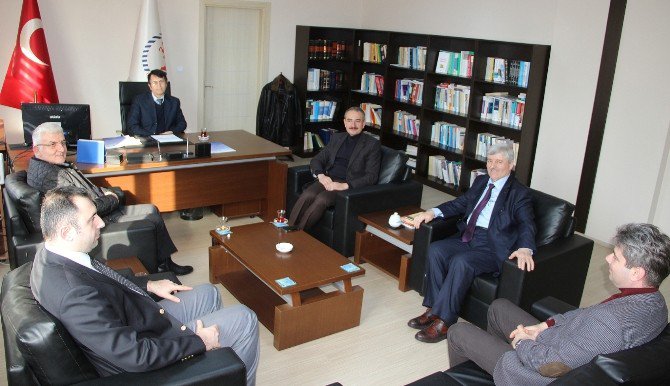 Hukuk Fakültesinin Yeni Dekanı Göreve Başladı