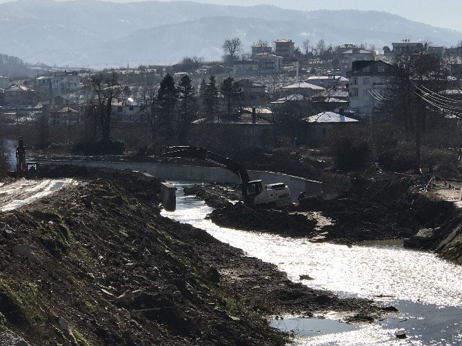 Çuhallı Deresi Islahına Başlandı