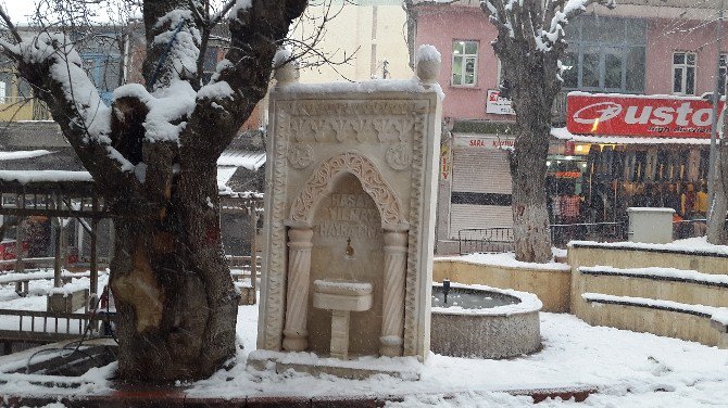 Silvan’da Şehitler Anısına Su Hayratı