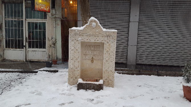 Silvan’da Şehitler Anısına Su Hayratı