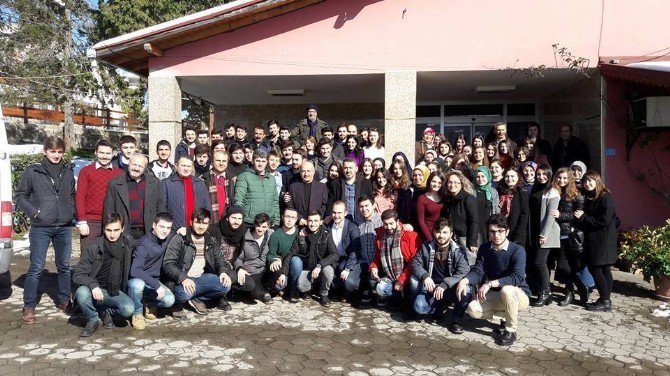 Fen Lisesi Mezunlarından Örnek Davranış