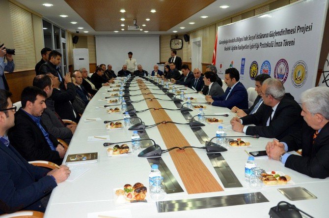 Gap Bölgesinde Kapsamlı Mesleki Eğitim Kursları Başlıyor