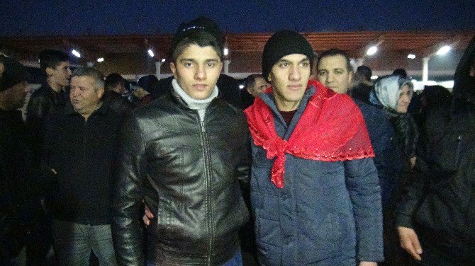Gaziantepli Askerler, Zılgıt Ve Yah Çekilerek Uğurlandı