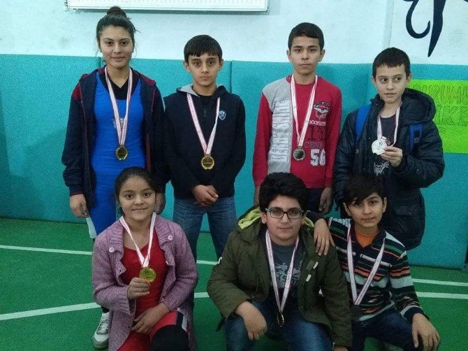 Halter Takımı Kayseri’ye Madalya İçin Gidiyor