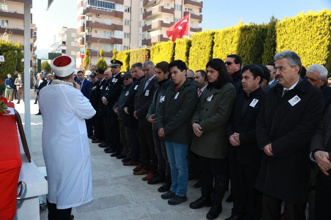 Polis Memuru Öksüz Son Yolculuğuna Uğurlandı