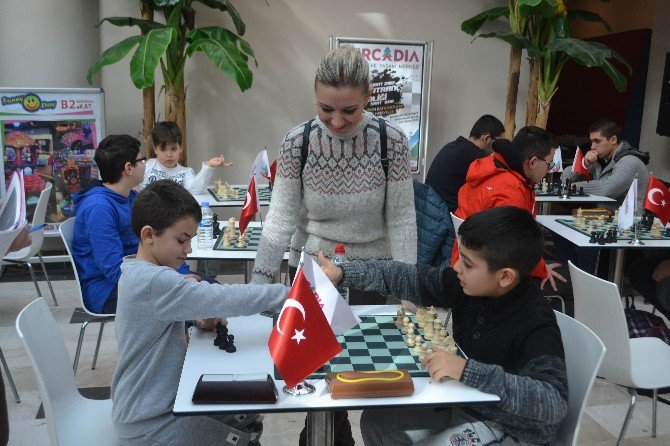Lüleburgaz’da Satranç Şenliği
