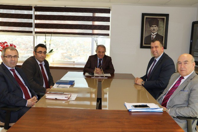 Manisa’nın Sağlığı İçin Çalışıyorlar