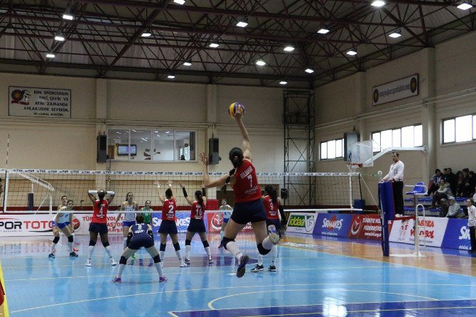 Manisa’nın Sultanları Galibiyet Serisini Sürdürdü