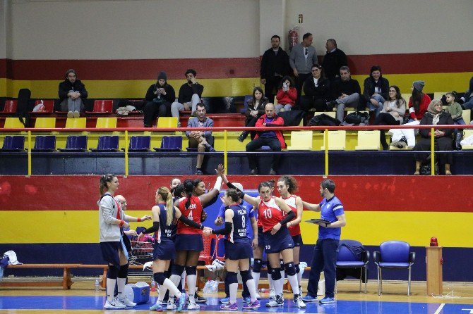 Manisa’nın Sultanları Galibiyet Serisini Sürdürdü