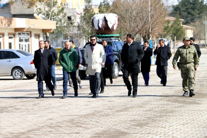 Milletvekilleri Çadır Kente İncelemelerde Bulundu