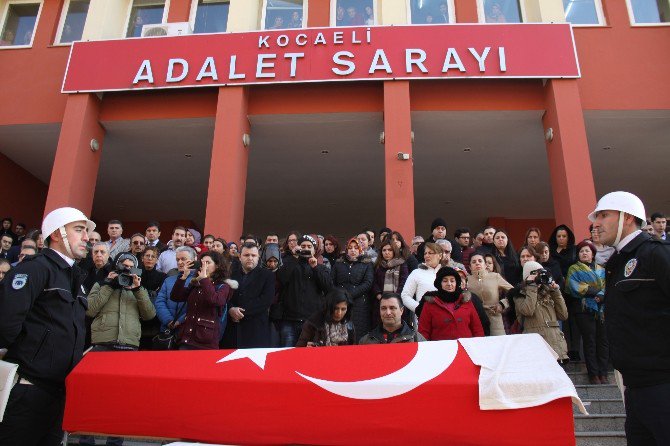 Cumhuriyet Savcısı 6 Aylık Kanser Savaşını Kaybetti