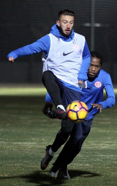 Antalyaspor’da Konyaspor Mesaisi Başladı