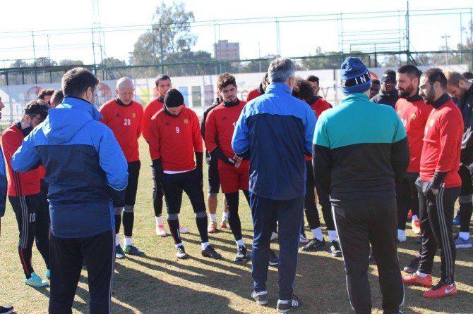 Ravcı: “Bir Yarış İçerisinde Olduğumuzu Denizli Maçını Kazanarak Göstereceğiz”