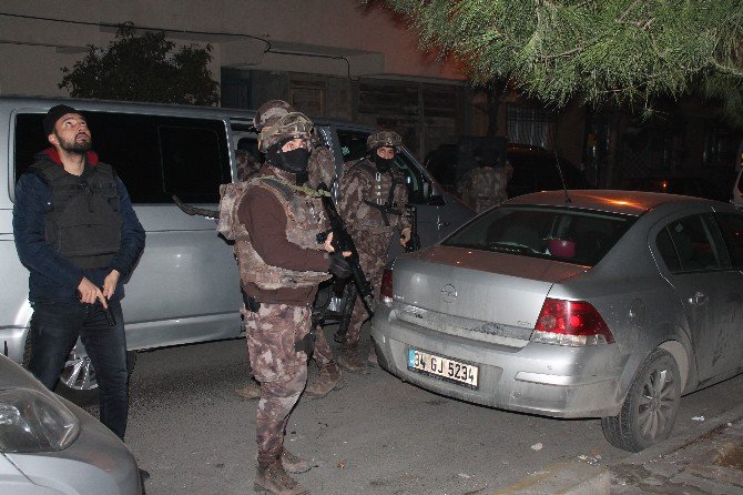 Sultangazi’de Helikopter Destekli Terör Operasyonu