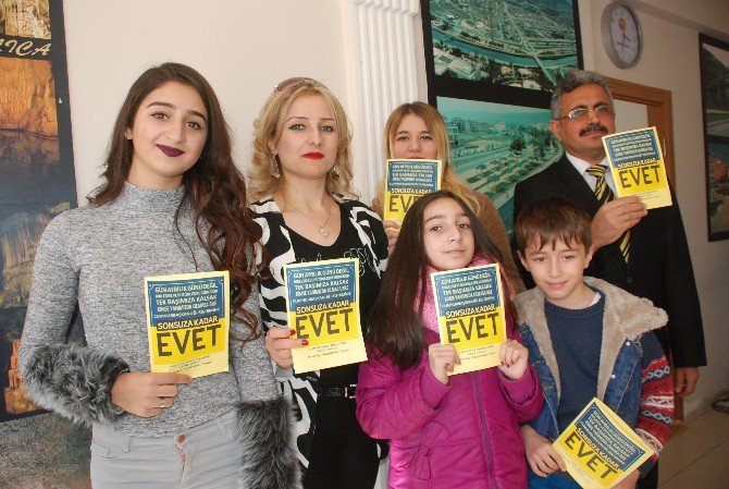 Tokat’ta Vatandaşlardan ‘Evet’ Kampanyası