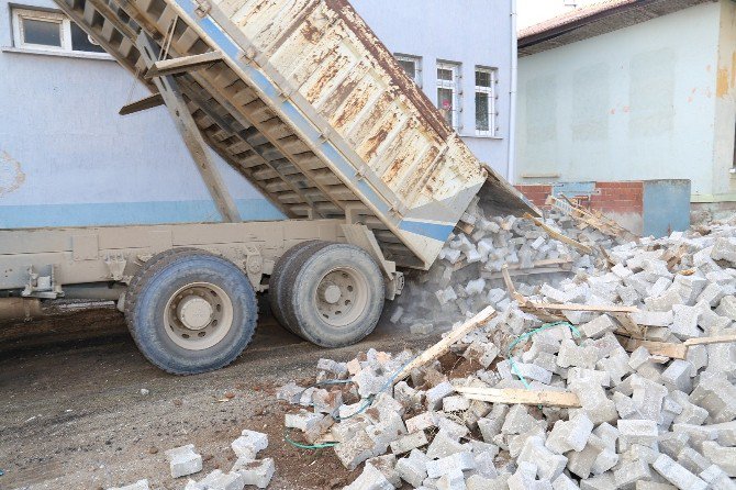 Turgutlu Belediyesi’nden Eğitime Destek