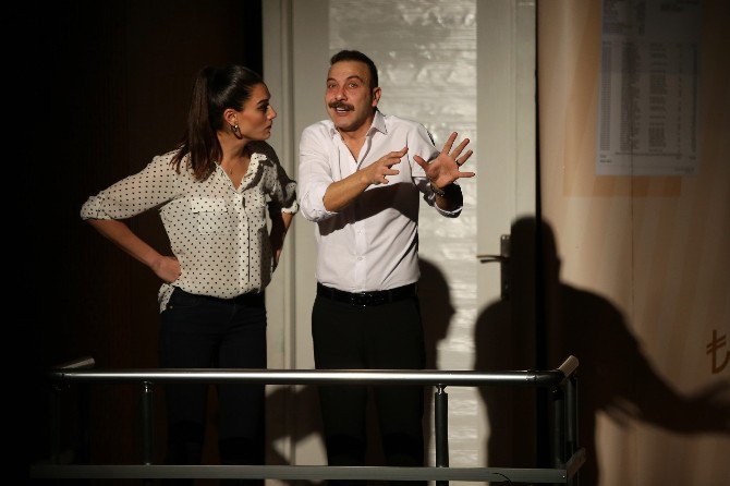 "Yetersiz Bakiye" Yenimahallelileri Kahkahaya Boğdu