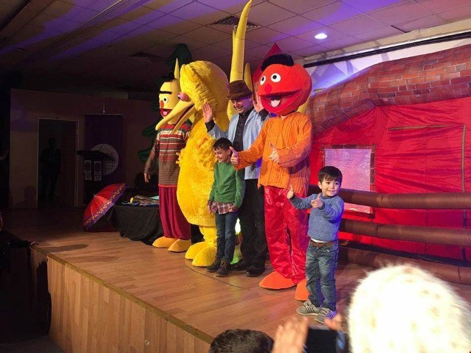 İpekyolu Belediyesinin Öğrencilere Karne Hediyesi