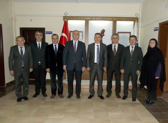 Vali Elban’dan Defterdarlığa Ziyaret