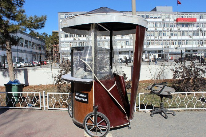 Engelli Vatandaşın Simit Aracındaki Bozuk Paralar Çalındı