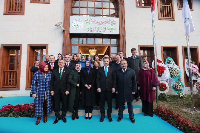 Aile Ve Sosyal Politikalar Bakanı Kaya’dan "Komşunu Al Gel" Açıklaması