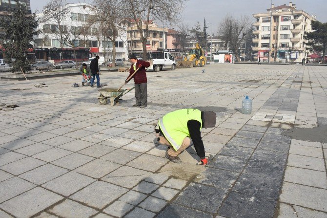 Anıtpark Onarılıyor