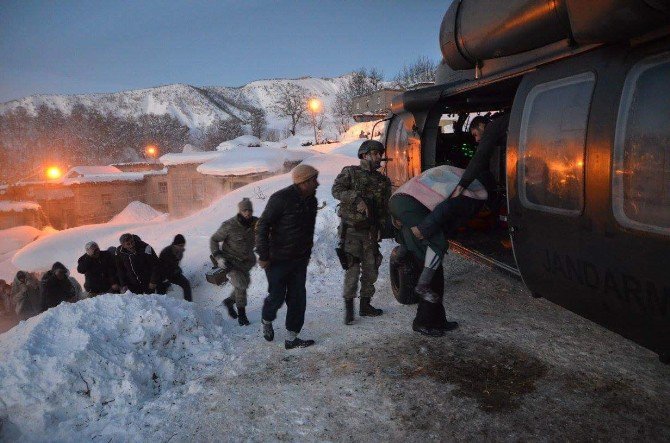 Mehmetçik’ten Hasta Kurtarma Operasyonu