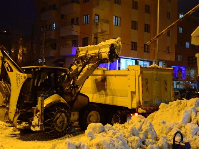 Hizan Belediyesinden Karla Mücadele Çalışmaları