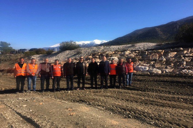 Coşkun, Kaş’taki Taşkın Koruma Çalışmalarını İnceledi