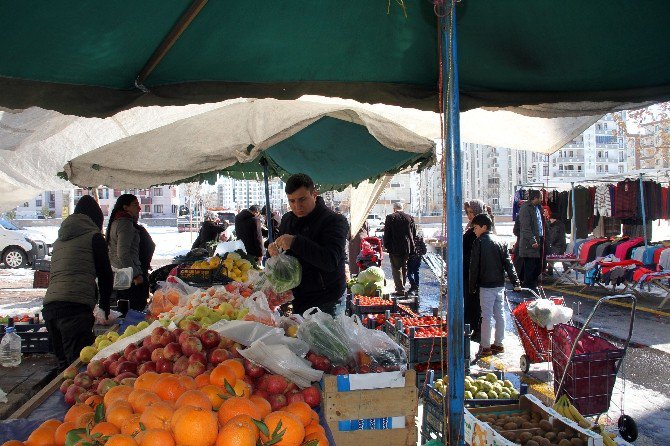 Gezici Semt Pazarı Kadınların Umut Işığı Oldu