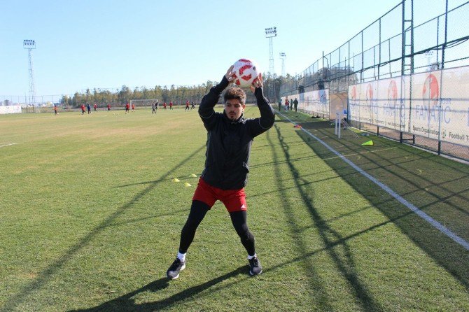 Evkur Yeni Malatyaspor Antalya Kampında 3. Günü Geride Bıraktı