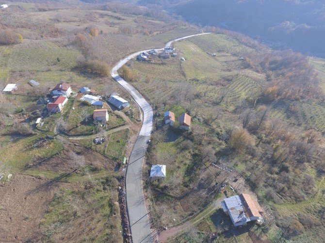 Büyükşehir, Köy Yollarını Beton Yol Haline Getiriyor