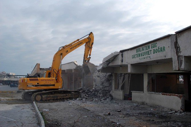 Yeni Bedesten Çarşısı İçin Yıkım Başladı