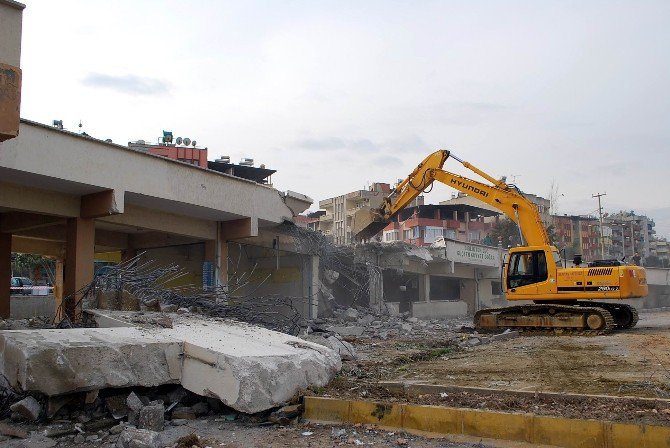 Yeni Bedesten Çarşısı İçin Yıkım Başladı