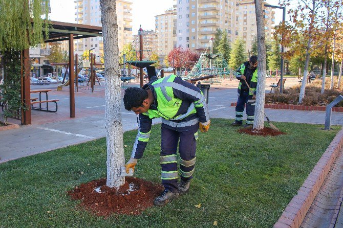 Şehitkamil’deki Parklarda Hummalı Çalışma